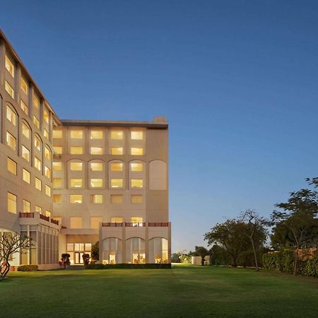 Ramada By Wyndham Jaipur Jaisinghpura Otel Dış mekan fotoğraf
