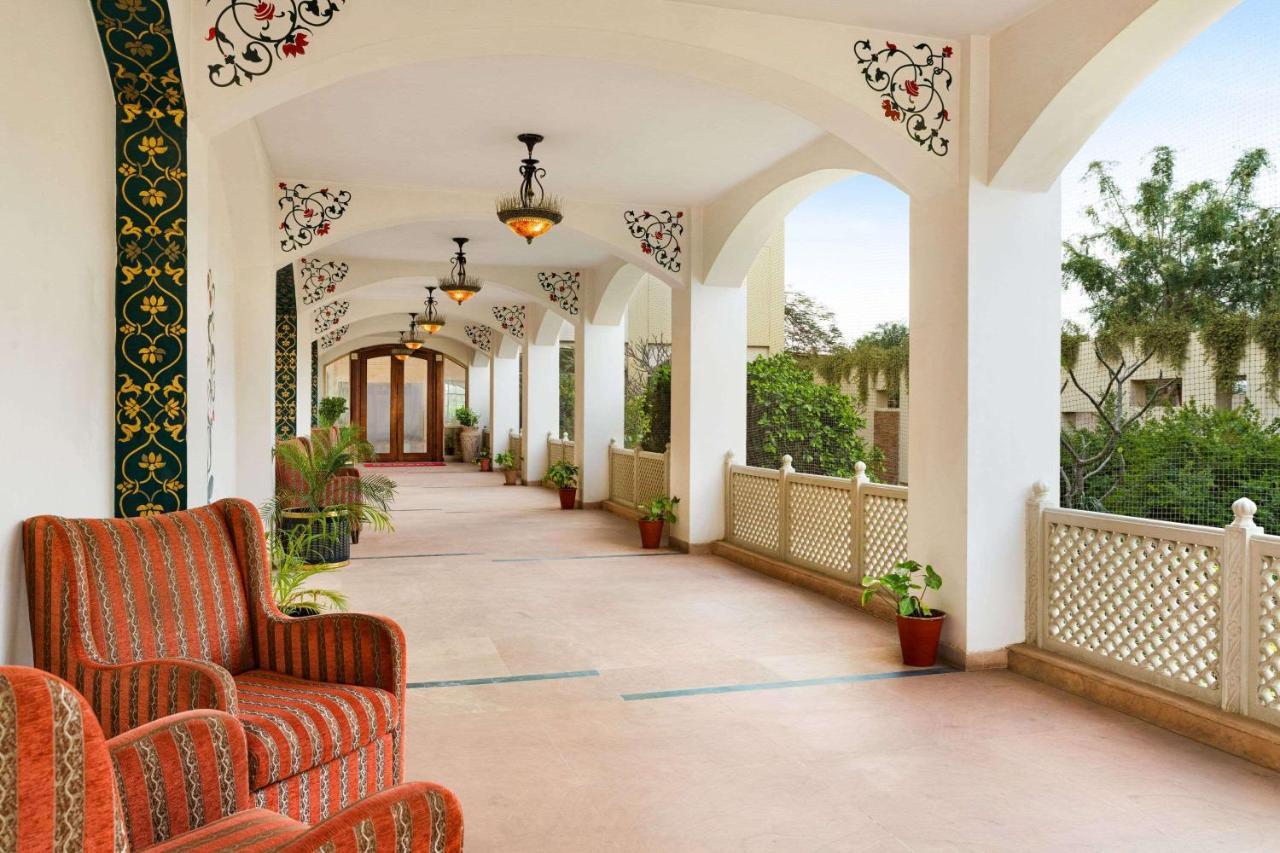 Ramada By Wyndham Jaipur Jaisinghpura Otel Dış mekan fotoğraf