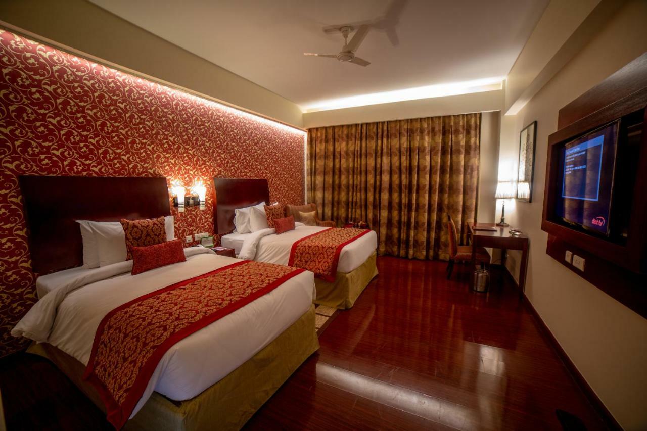 Ramada By Wyndham Jaipur Jaisinghpura Otel Dış mekan fotoğraf