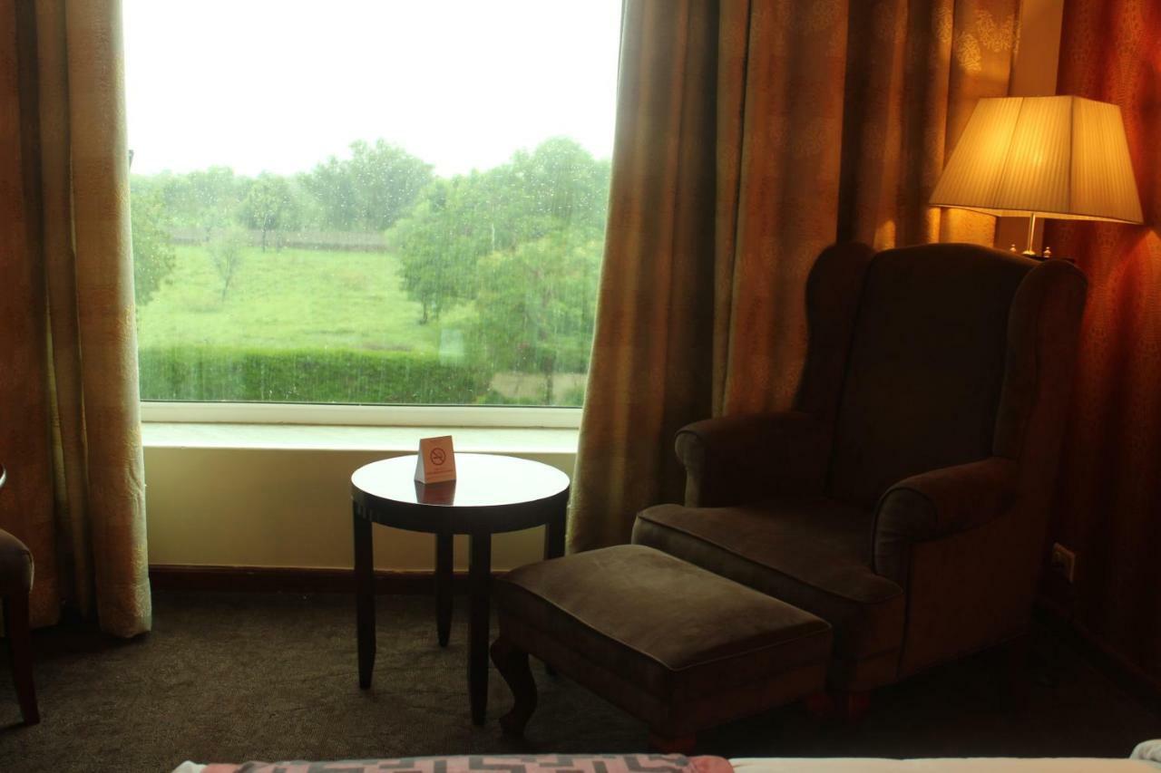 Ramada By Wyndham Jaipur Jaisinghpura Otel Dış mekan fotoğraf