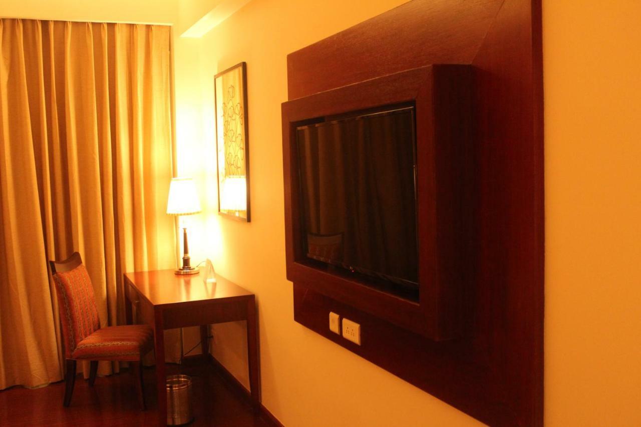 Ramada By Wyndham Jaipur Jaisinghpura Otel Dış mekan fotoğraf